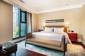 Royal Grace Hotel