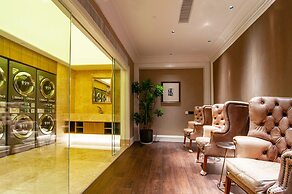 Royal Grace Hotel