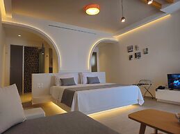 Moonlight Apartments & Suites