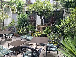 La Maison des Augustins B&B, Spa et Fitness