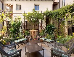 La Maison des Augustins B&B, Spa et Fitness