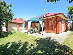 All Seasons' Escape Port Elliot