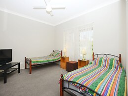 All Seasons' Escape Port Elliot