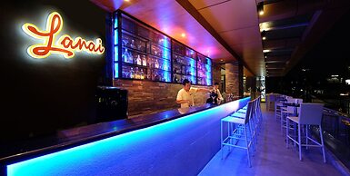 Golden Prince Hotel and Suites