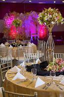 Golden Prince Hotel and Suites