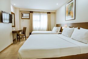 Golden Prince Hotel and Suites