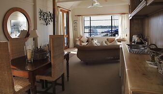 Boathouse - Birks River Retreat - Birks Harbour