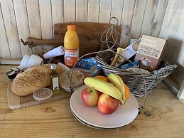 Boathouse - Birks River Retreat - Birks Harbour