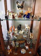 The Chalet Guesthouse and Studio