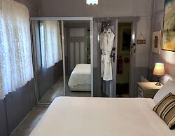 The Chalet Guesthouse and Studio