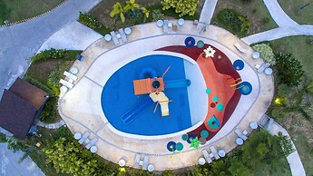 Solea Seaview Resort
