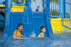 Solea Seaview Resort