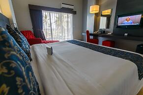 Solea Seaview Resort