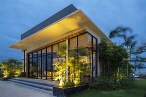 Solea Seaview Resort