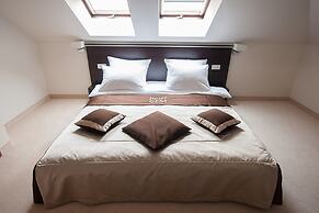 GEM Hotel