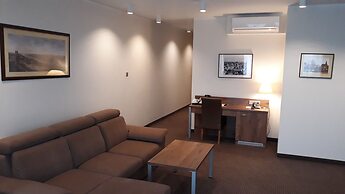 GEM Hotel