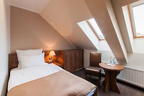 GEM Hotel
