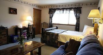 Yellowstone Basin Inn