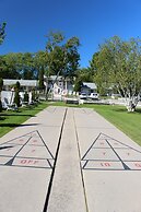 Colonial Resort-1000 Islands