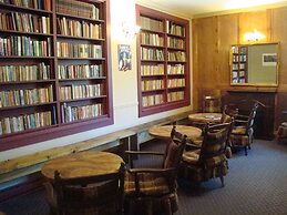 Colonial Resort-1000 Islands