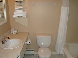 Colonial Resort-1000 Islands