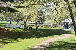 Colonial Resort-1000 Islands