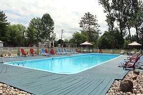 Colonial Resort-1000 Islands