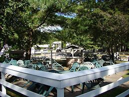 Colonial Resort-1000 Islands