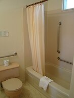 Colonial Resort-1000 Islands