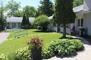 Colonial Resort-1000 Islands