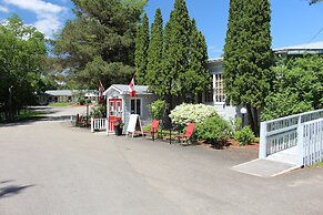 Colonial Resort-1000 Islands