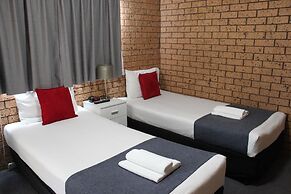 Golden Harvest Motor Inn