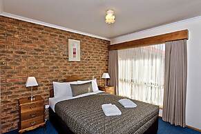 Hume Country Motor Inn