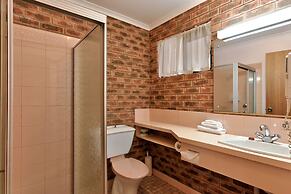 Hume Country Motor Inn