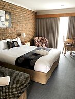 Hume Country Motor Inn