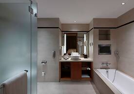 Hilton Bangalore Embassy GolfLinks