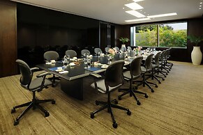 Hilton Bangalore Embassy GolfLinks