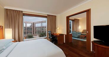 Hilton Bangalore Embassy GolfLinks