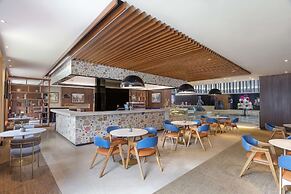 Hilton Bangalore Embassy GolfLinks