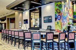 Cambria Hotel White Plains - Downtown