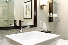 Cambria Hotel White Plains - Downtown