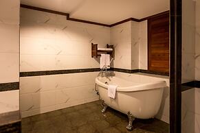 Empress Residence Resort & Spa