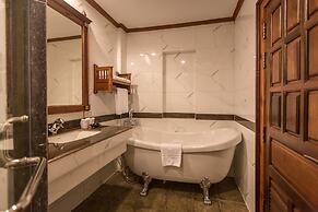 Empress Residence Resort & Spa