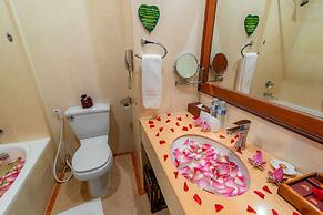 Empress Residence Resort & Spa