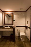 Empress Residence Resort & Spa