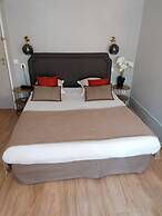 A l'Hotel des Roys