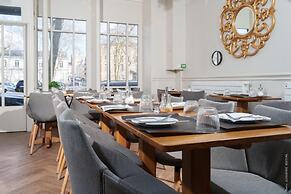 A l'Hotel des Roys