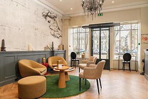 A l'Hotel des Roys