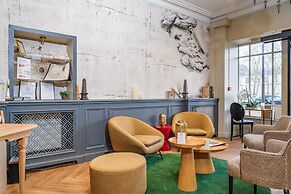 A l'Hotel des Roys
