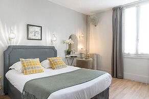A l'Hotel des Roys